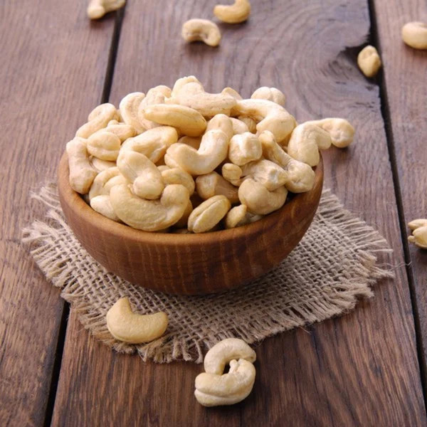 Hạt Điều Tách Vỏ Lụa 250g / Roasted Cashew Nuts – Skinless 250g