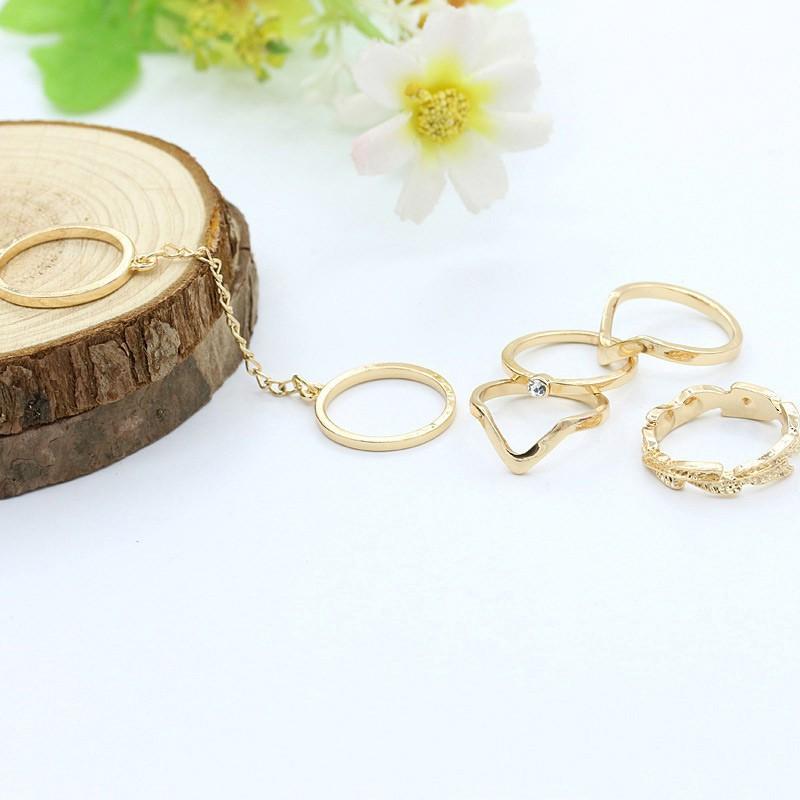 Bộ nhẫn kiểu mạ vàng mạ bạc có đính đá đầy độc đáo