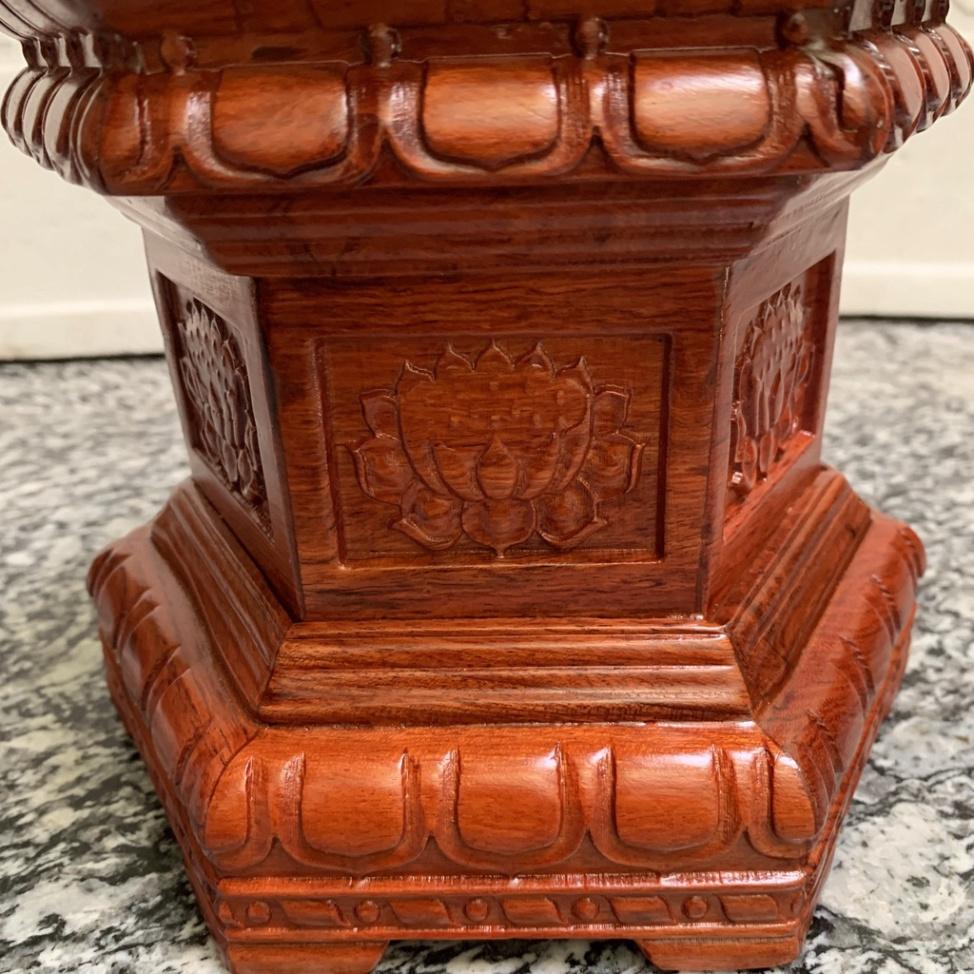 Đế đài sen lục giác, đế kê đồ trang trí gỗ Hương cao 20cm