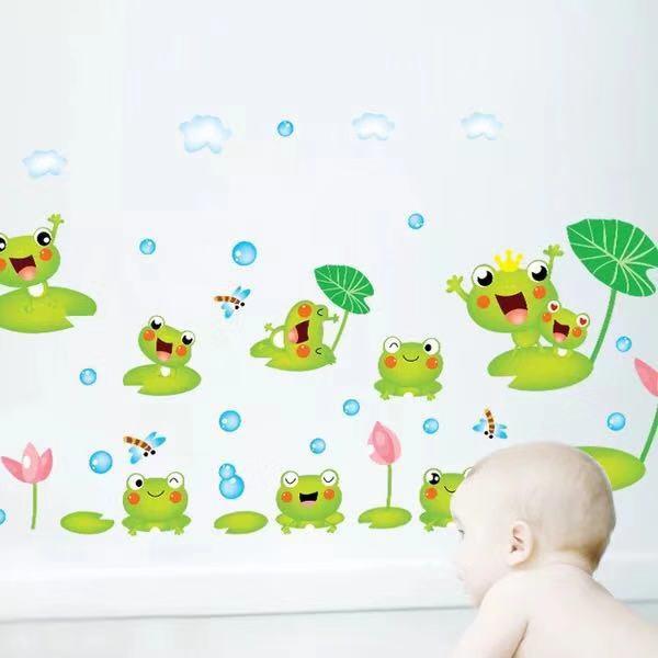 Decal trang trí tường Ao Hồ đàn Ếch Xanh