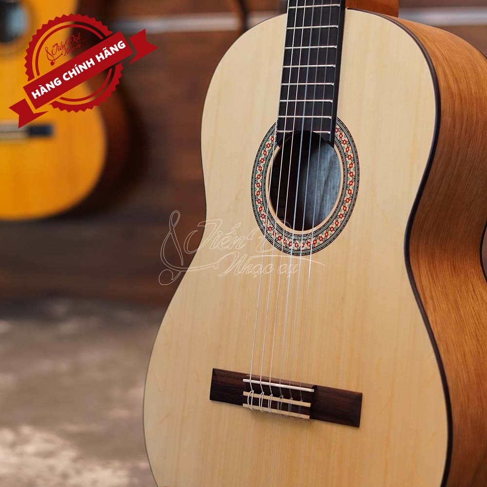 Đàn Guitar Classic Yamaha C40M, Gỗ Vân Sam, Màu Tự Nhiên, Dễ chơi, Xuất xứ Indonesia - Hàng Chính Hãng