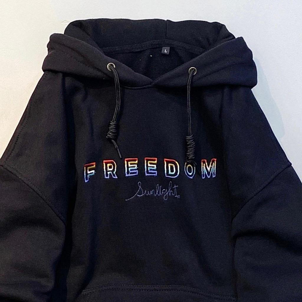 Áo Hodie tay dài form rộng chữ thêu freedom Tanazi Closet (ảnh thật tại shop)