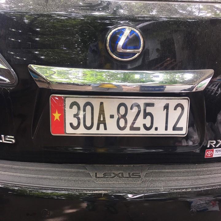 KHUNG BIỂN SỐ DÀI SUNHA CỦA XE Ô TÔ BẰNG INOX CÓ CỜ VIỆT NAM MBS1779