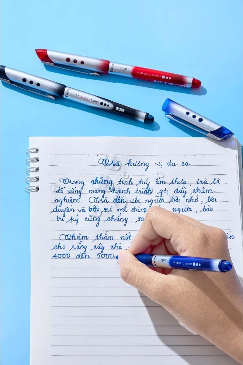 Bút Mực Nước Hi-Tech V Ball Grip 0.7 mm - Pilot BLN-VBG7-L - Mực Xanh