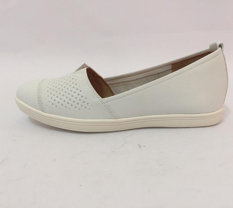 Giày slip on da lỗ cá tính A1386