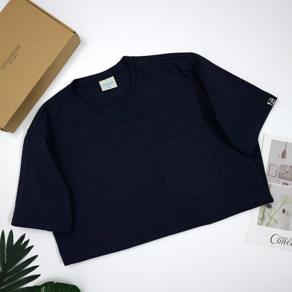Áo Thun Phối Túi Đơn Giản Unisex Form Rộng