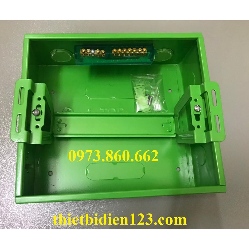 Tủ điện âm tường cao cấp Merlineu đế sắt 8 vị trí - 12 vị trí