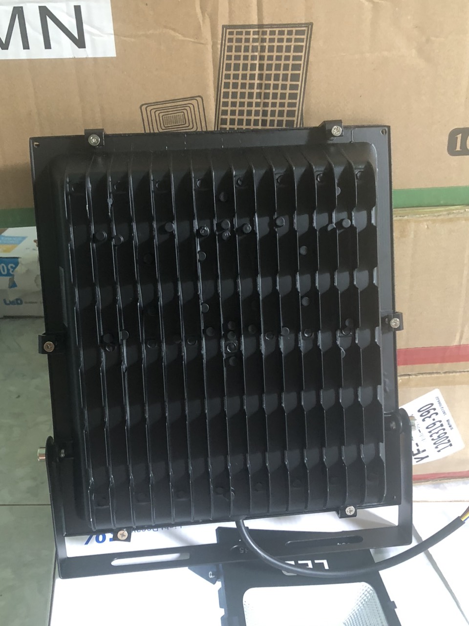 ĐÈN PHA LED 50W CAO CẤP NGOÀI TRỜI IP66 ngoài trời hàng cao cấp Kho đèn giá rẻ