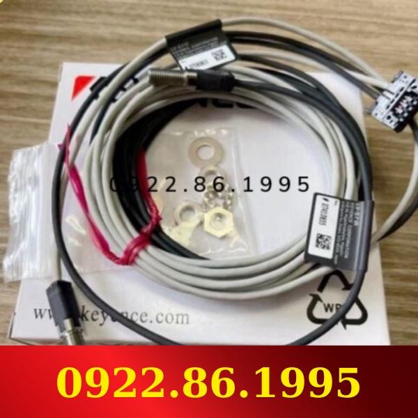 Cảm biến Laser Keyence LV-S71