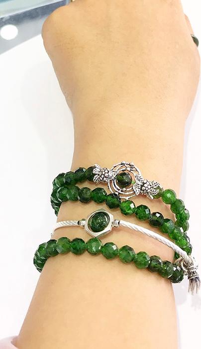 Vòng tay 5 line đá diopside giác phối charm bạc 6mm mệnh mộc hỏa - Ngọc Qúy Gemstones