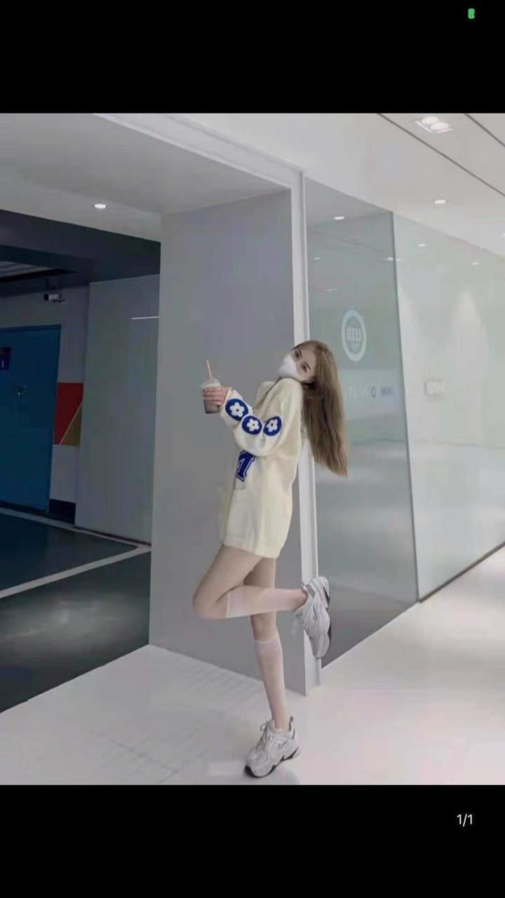 Khoác nỉ cadigan M màu sữa