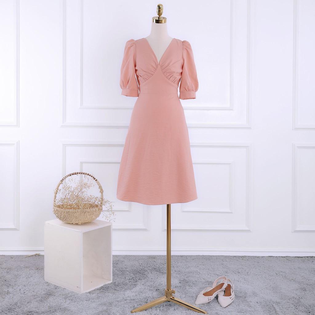Đầm trắng nữ, tay lỡ, cúp ngực, cổ V, hàng thiết kế cao cấp TK FASHION trẻ trung, quyến rũ - DK848