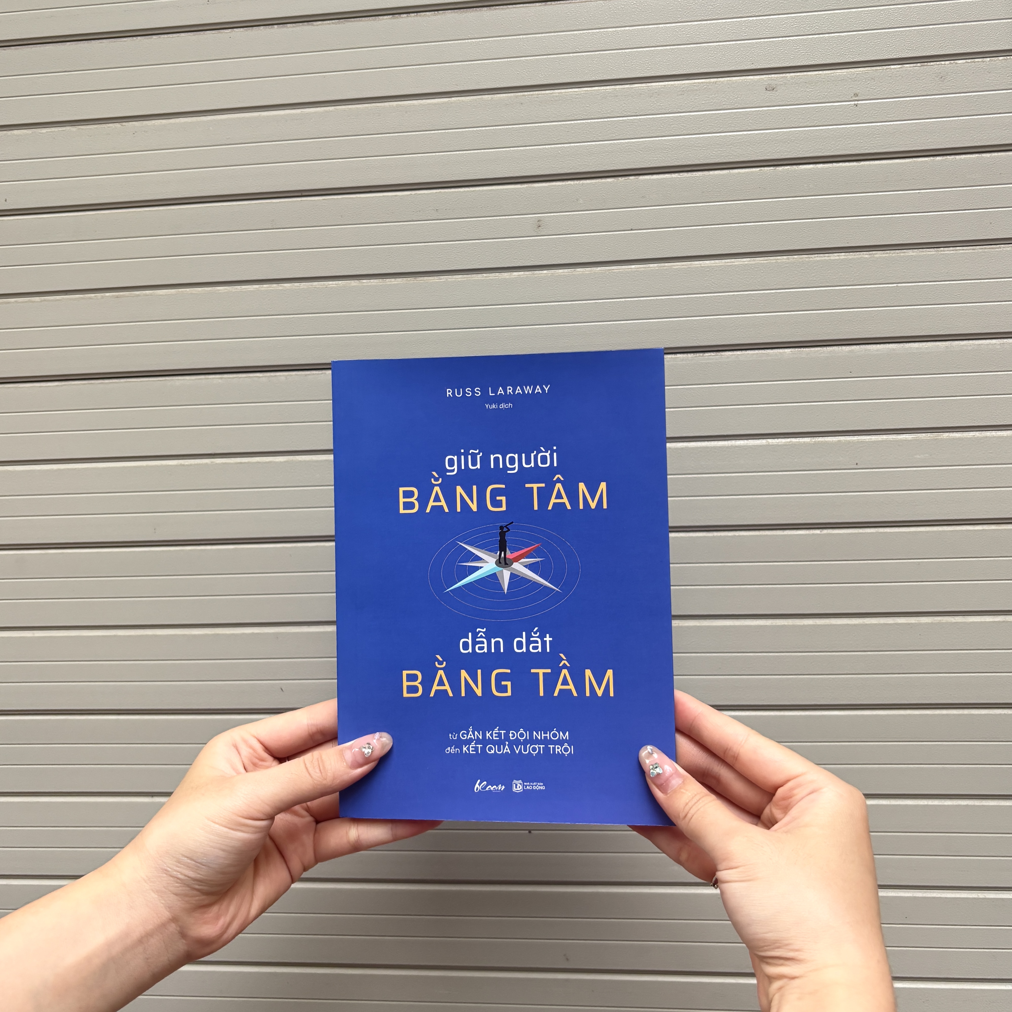 Sách Giữ Người Bằng Tâm, Dẫn Dắt Bằng Tầm