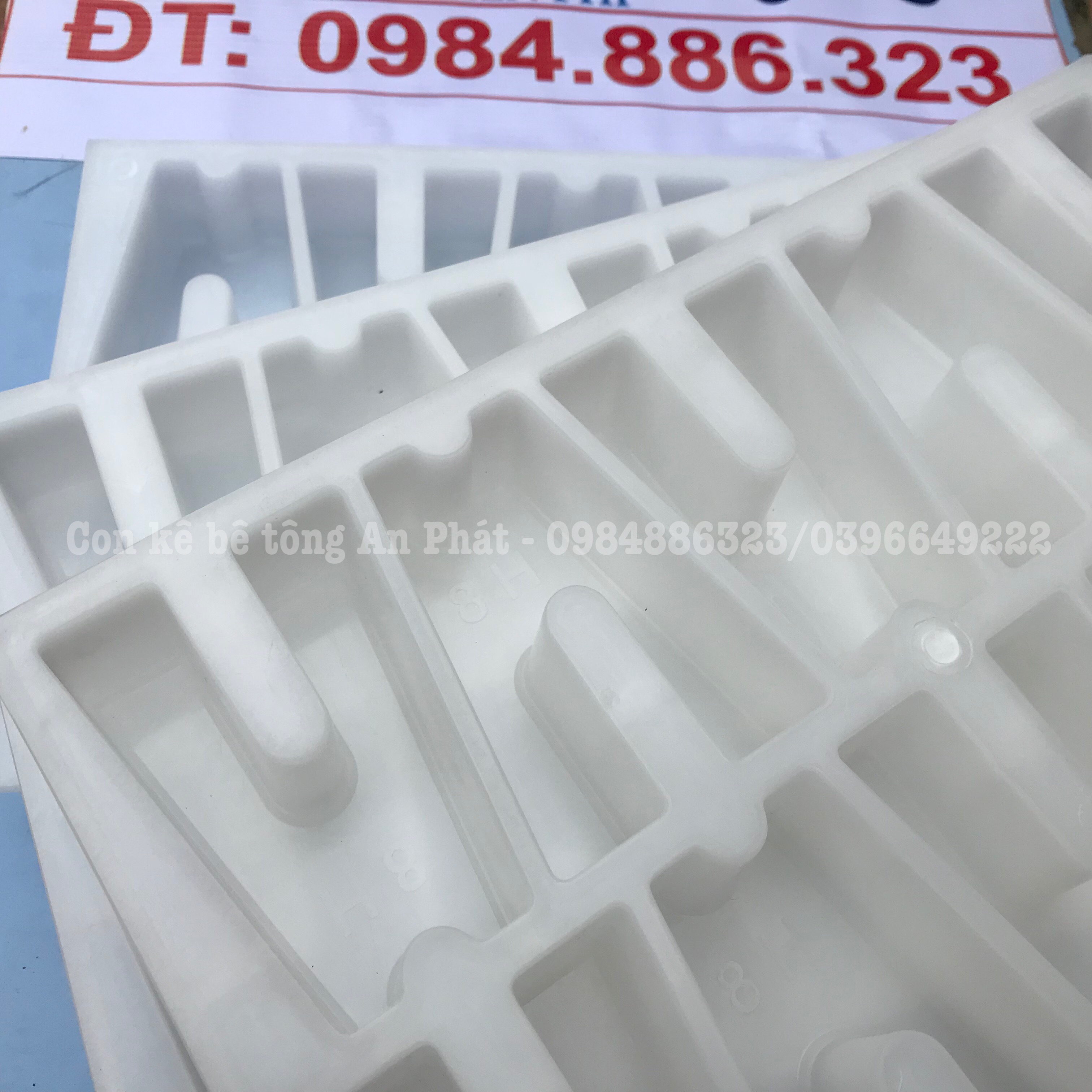 Khuôn nhựa đúc con kê bê tông H8(80mm) dùng cho thép sàn lớp trên siêu bền chất lượng tái sử dụng nhiều lần