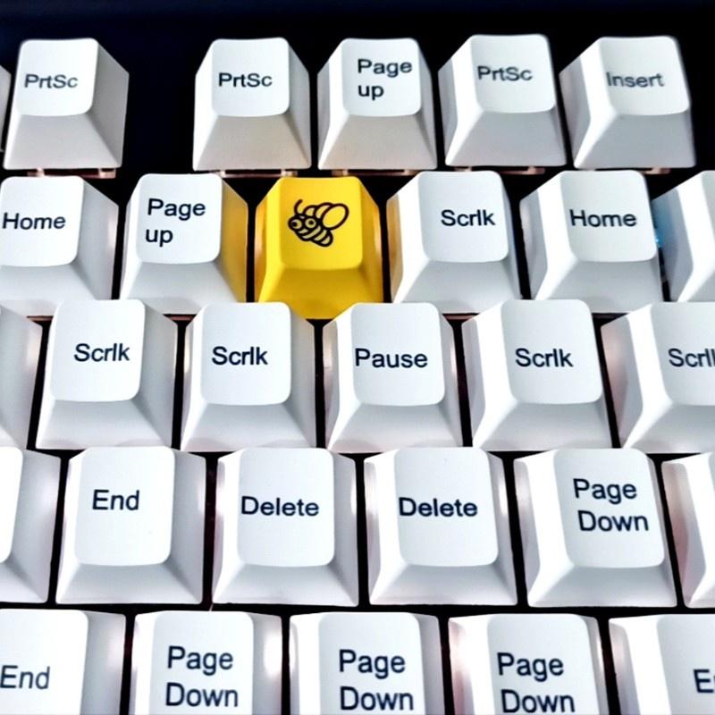 HSV R4 Cherry Profile Dip Dye Sculpture PBT Keyboard Keycap Etched Honey Bee Keycap