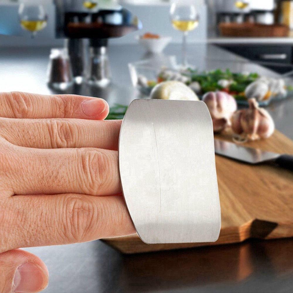 Dụng cụ bảo vệ ngón tay khi cắt thức ăn bằng thép không gỉ