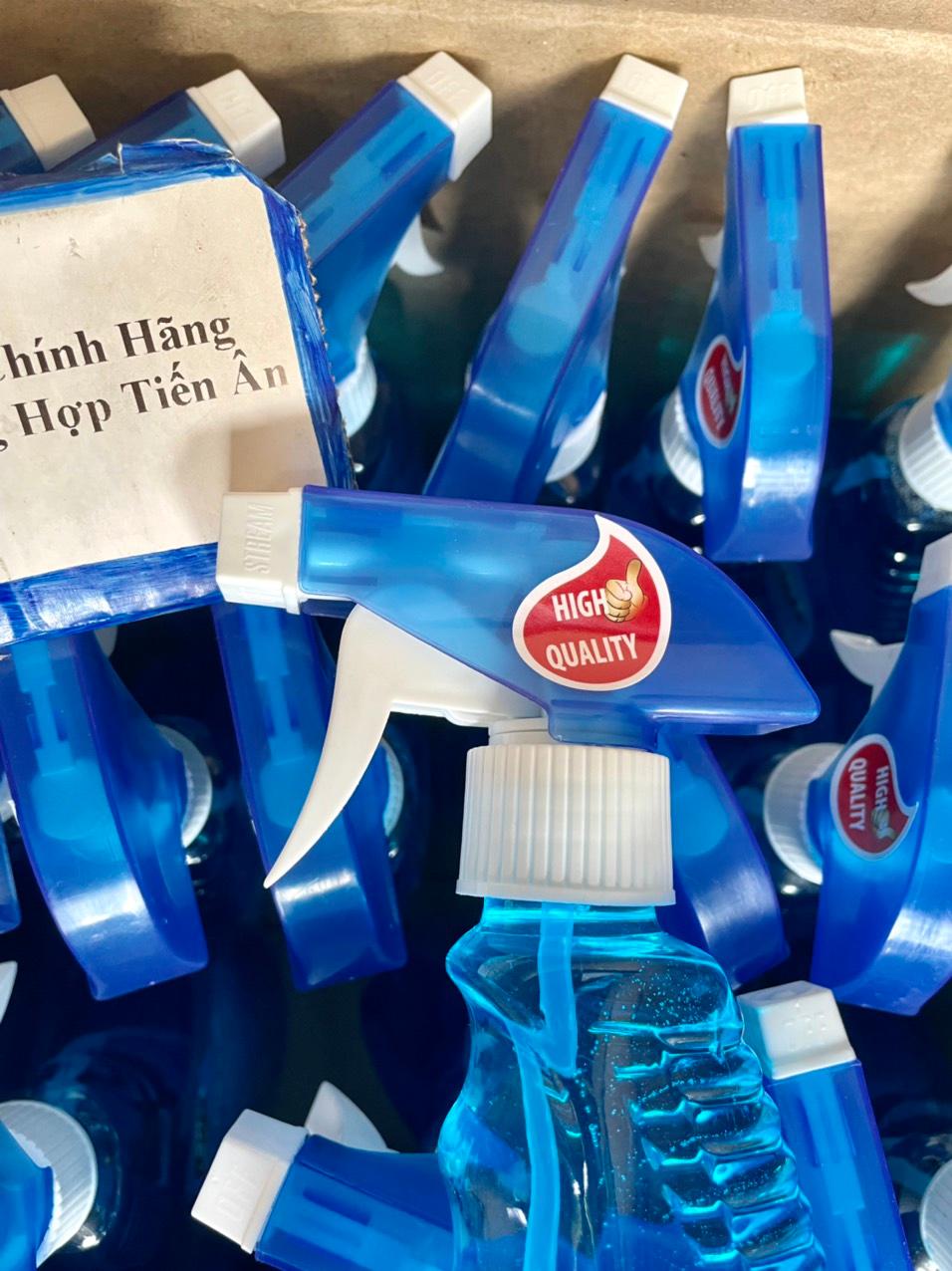 Nước lau kính Đa Năng P-MAX Sắc biển tươi mát chai 650 ML Sạch bong- Sáng bóng