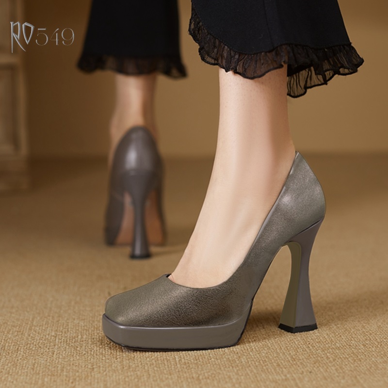 Giày cao gót nữ đẹp đế vuông 9 phân hàng hiệu rosata hai màu đen chì ro549