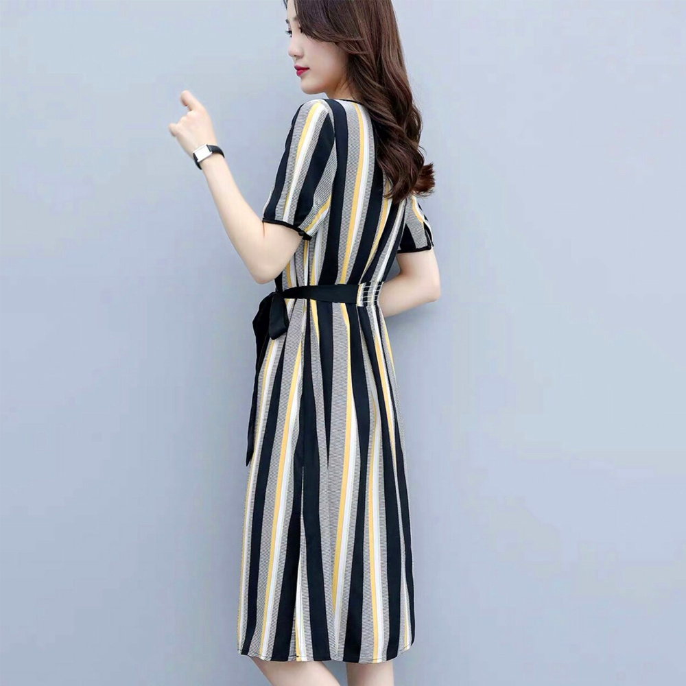 Đầm Sọc Xòe Nhẹ Nhấn Eo Thun
