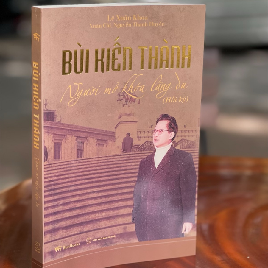 Bùi Kiến Thành - Người Mở Khóa Lãng Du