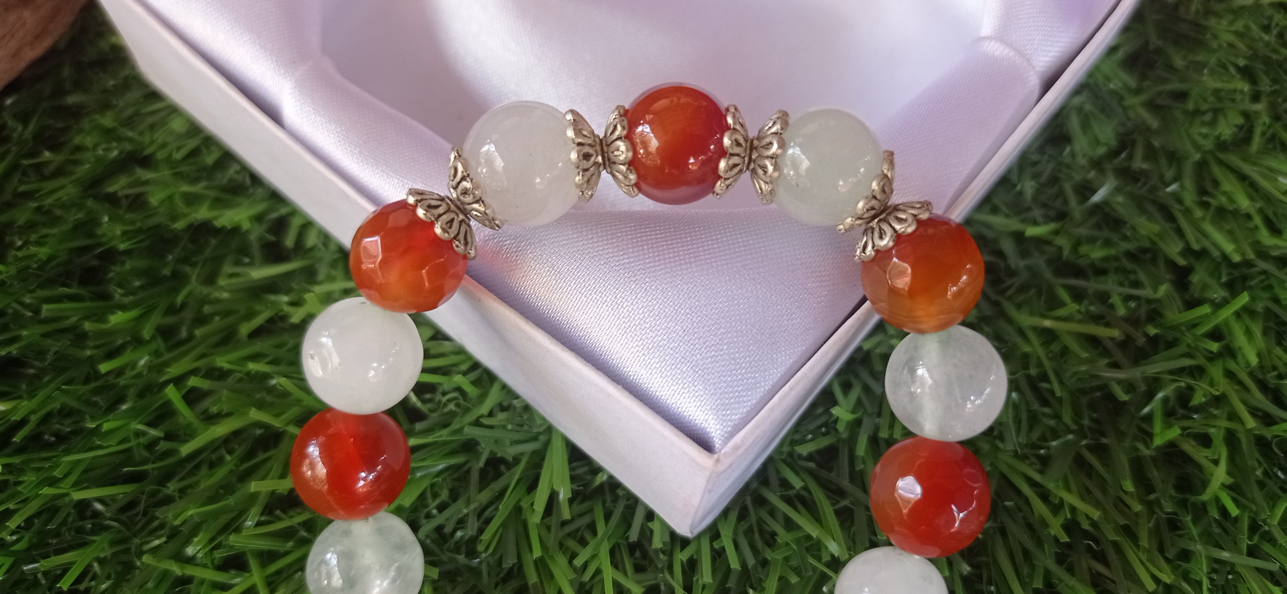 Vòng Tay Đá Thạch Anh Mix Nhiều màu - Vòng đeo tay Phong Thủy Hỗ Trợ sức khỏe, Chất liệu đá HEMATITE tự nhiên, Kèm bản PHOTOCOPY giấy kiểm định, Kèm TÚI NHUNG