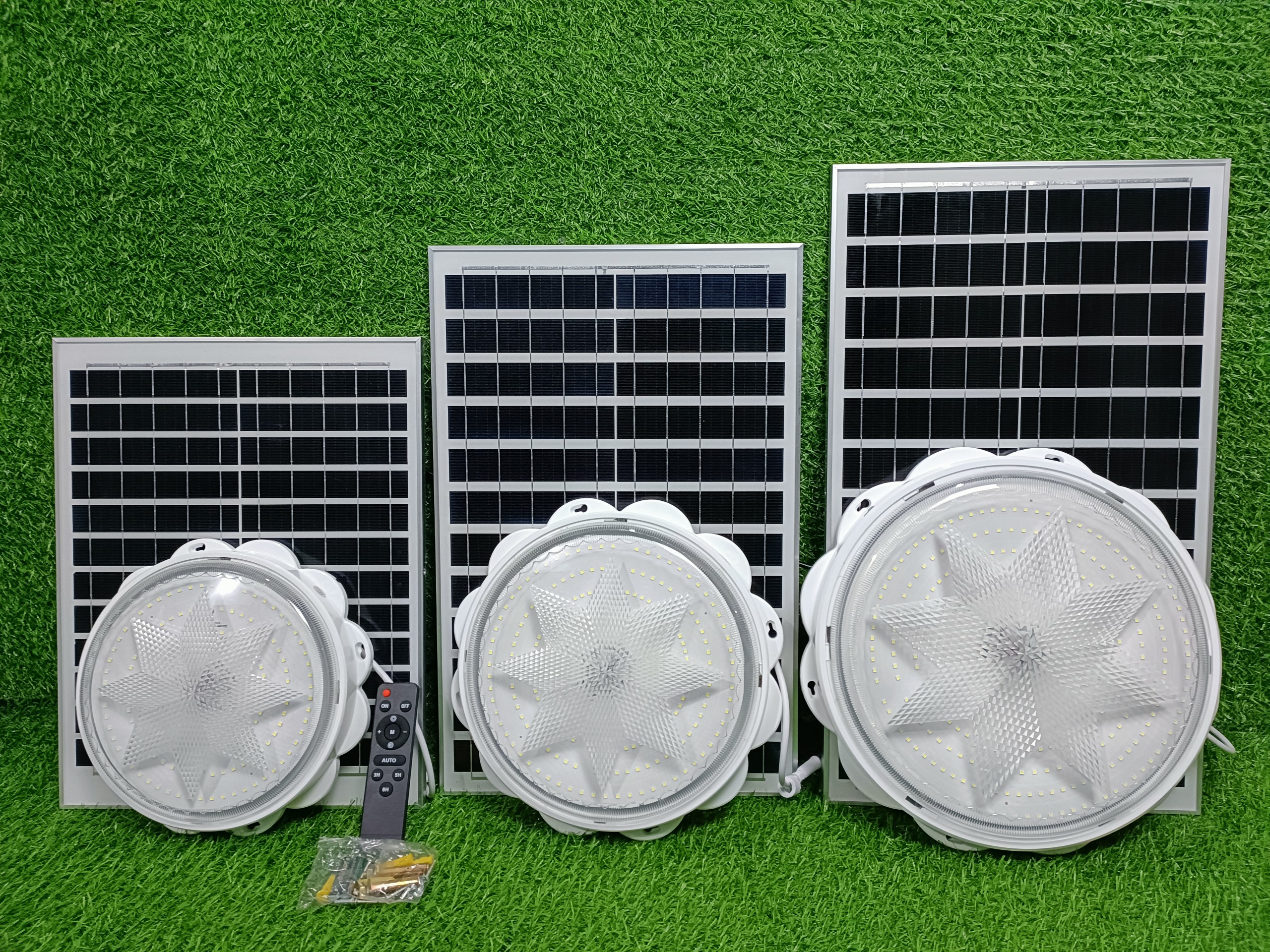 Đèn Năng Lượng Mặt Trời Ốp trần 300W 400W