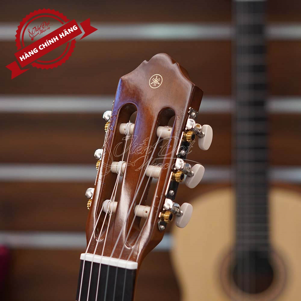 Đàn Guitar Classic Yamaha C40, Mặt đàn Gỗ Vân Sam, Dễ chơi, Âm thanh hay, Xuất xứ Indonesia - Hàng chính hãng