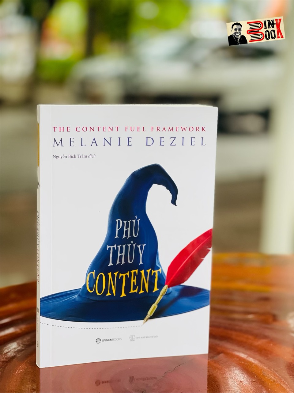 PHÙ THỦY CONTENT - Melanie Deziel – Nguyễn Bích Trâm dịch - Saigonbooks – Nxb Thế Giới (Bìa mềm)