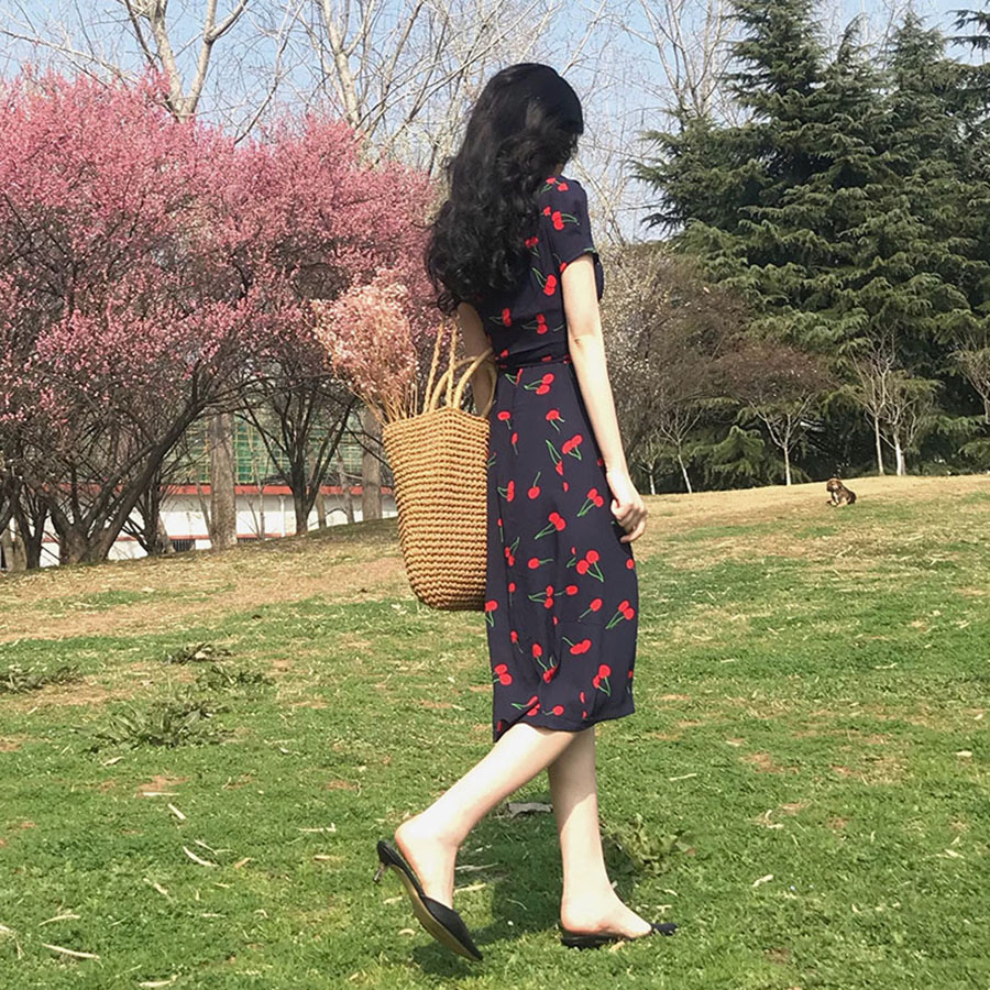 Đầm cổ chéo xẻ tà CYHERRY DRESS