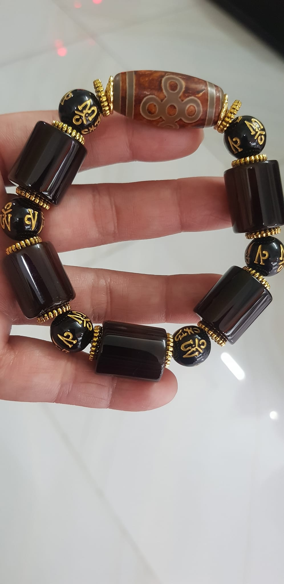 Vòng tay nam mã não nâu mix tây tạng kiểu hạt ống vuông tròn Size vòng 15mm đẹp ạ Ý nghĩa mang năng lượng tích cực may mắn cát tường cho gia chủ ạ
