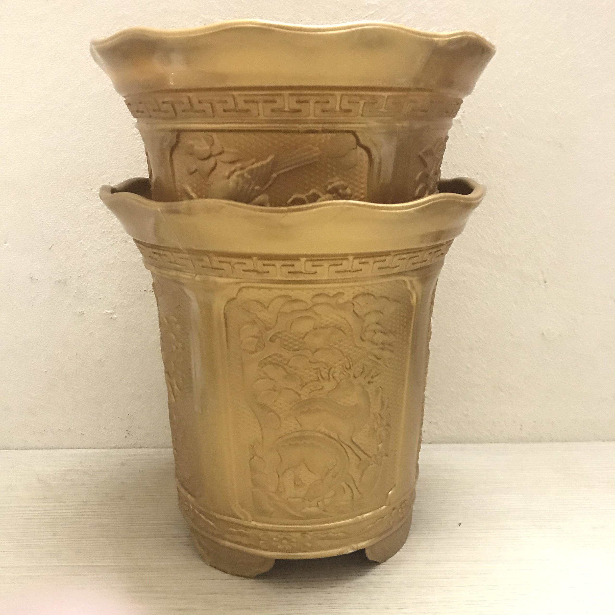 2 Chậu Trồng Cây Tròn Tứ Qúy 240x240 - Màu Vàng