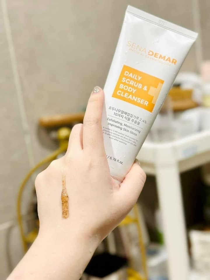 Muối tắm tẩy tế bào chết body SENADEMAR 200ml trắng da,sáng mịn hạn 2027