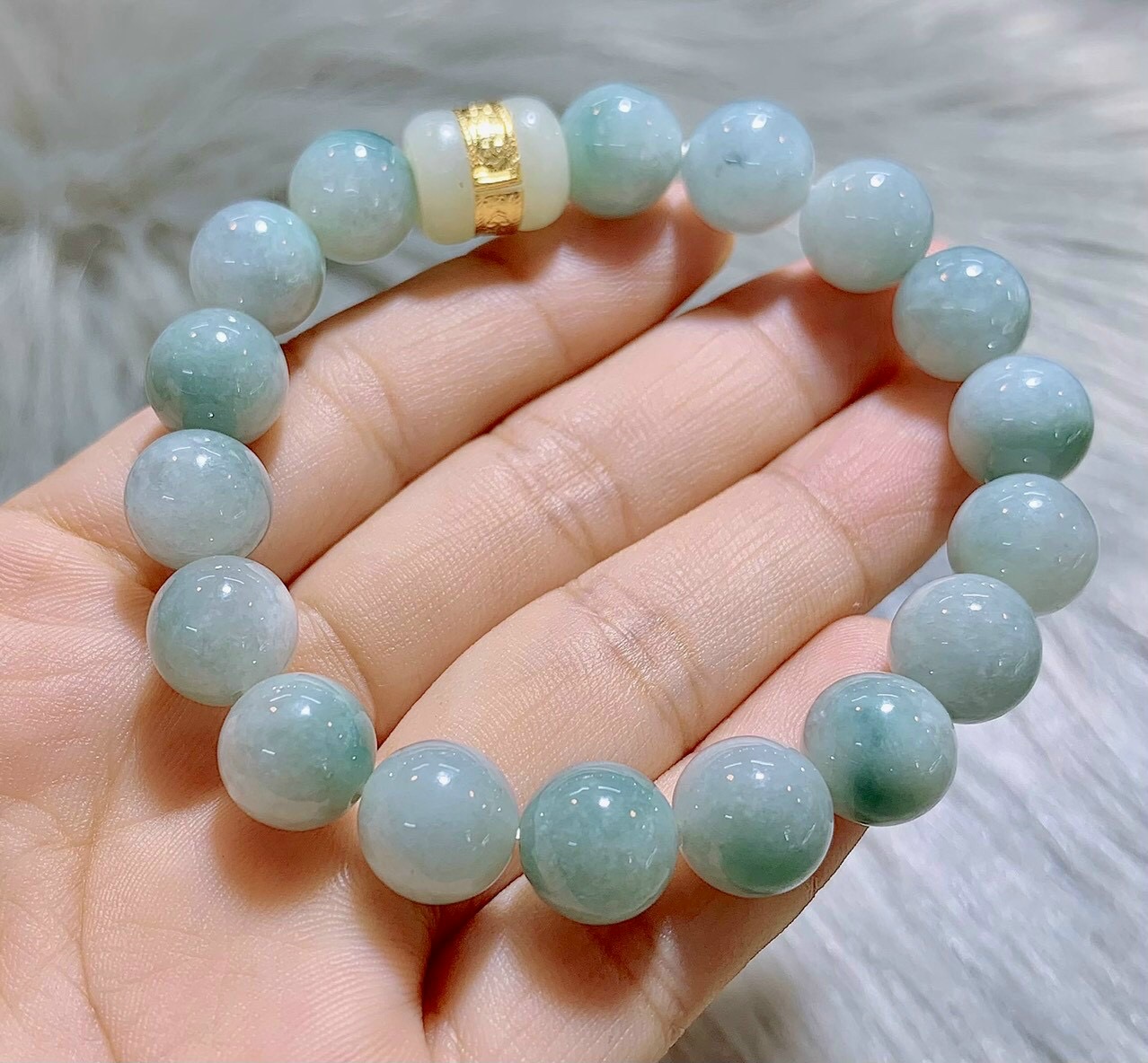 Vòng tay Ngọc thiên nhiên lu thống