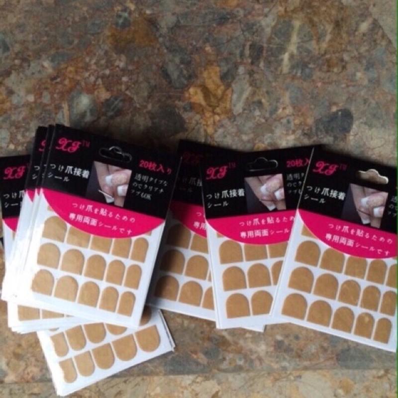 Miếng keo dán móng