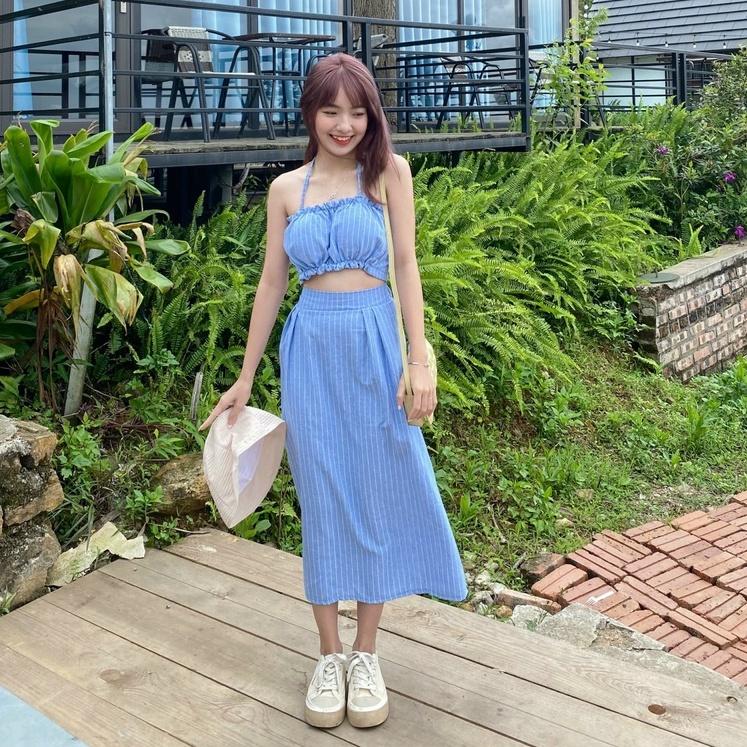 Set đi biển váy kèm chân váy chữ A đi biển, đi chơi cực xinh, áo cổ yếm kèm chân váy