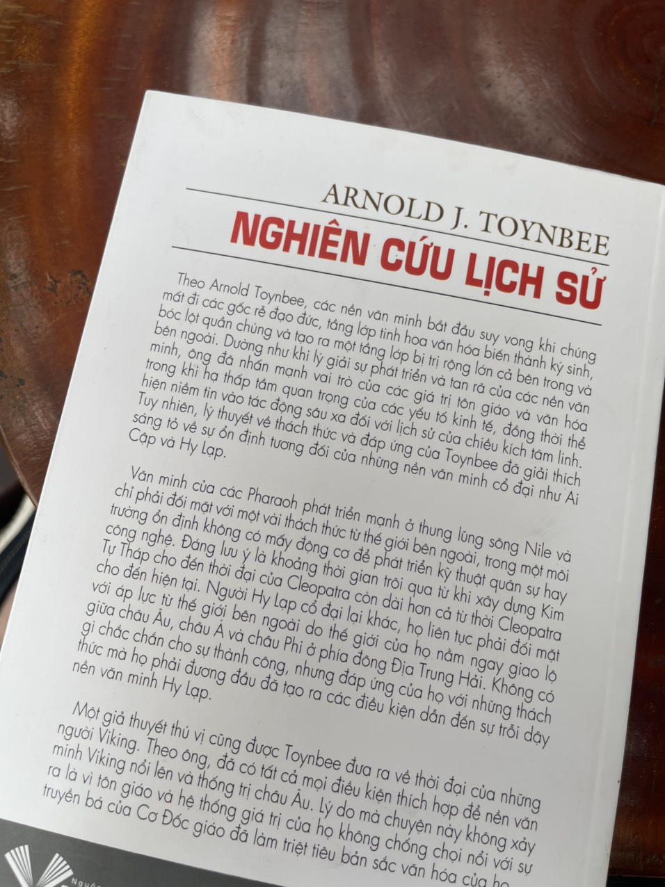 NGHIÊN CỨU LỊCH SỬ - Bản tóm lược của D.C Somervell – Arnold J.Toynbee – Việt Thư dịch - Văn Lang Books – NXB Hồng Đức (bìa mềm)