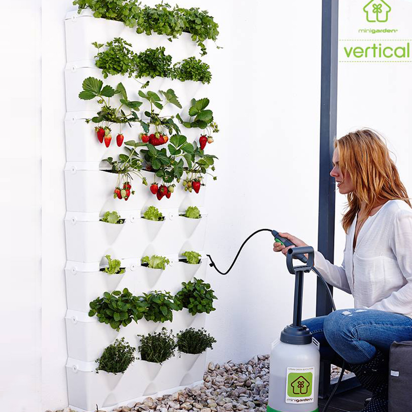 Chậu Treo Trồng Rau Ban Công Đứng Minigarden nhập khẩu Châu Âu kèm hệ thống tưới nhỏ giọt bán tự động với năng suất rau cao