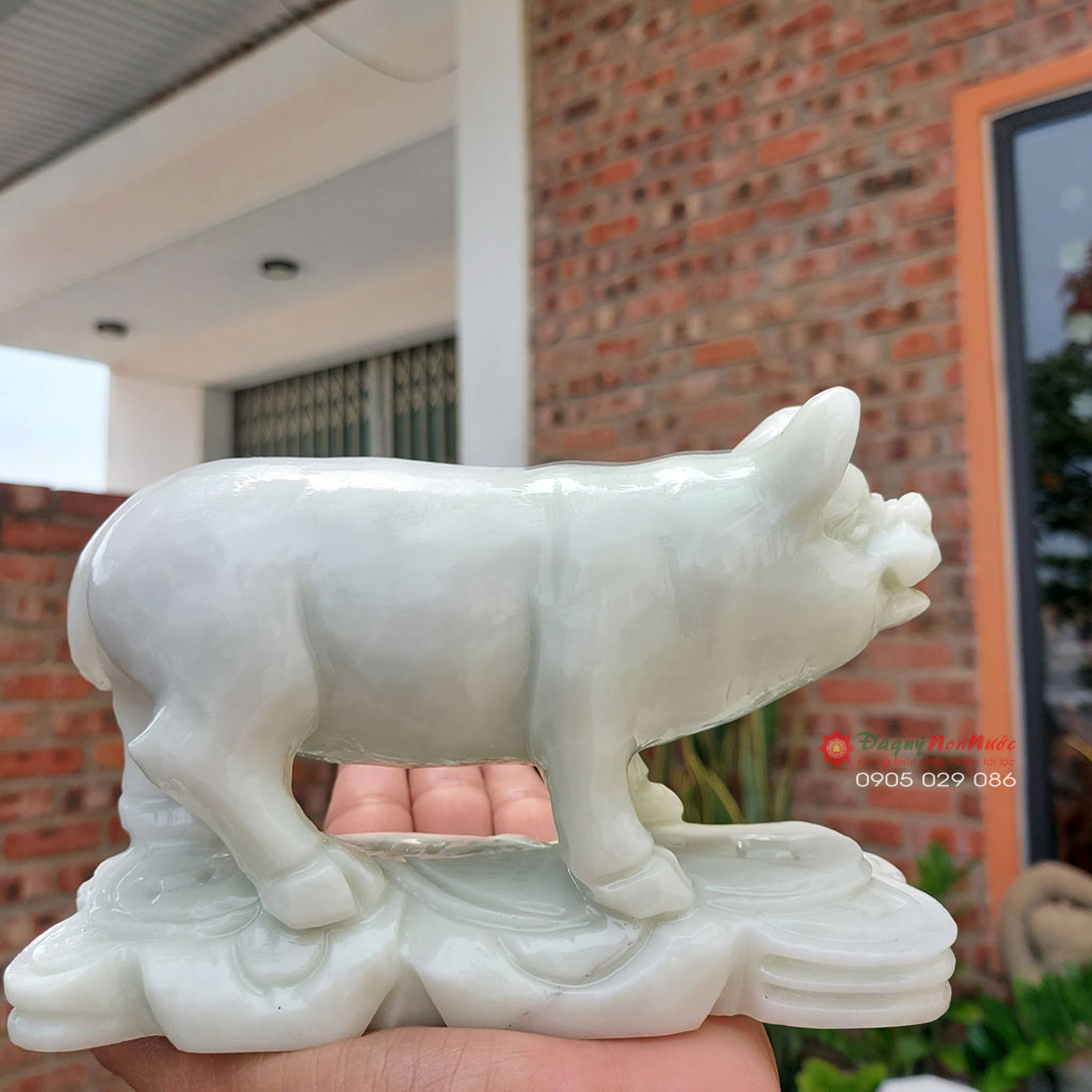 Tượng heo 12 con giáp phong thủy đá trắng xanh 15cm đá Non Nước