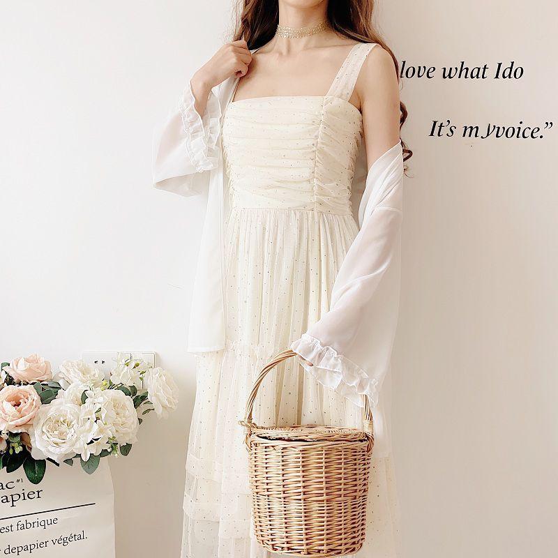 Áo khoác voan mỏng đi biển tay bèo