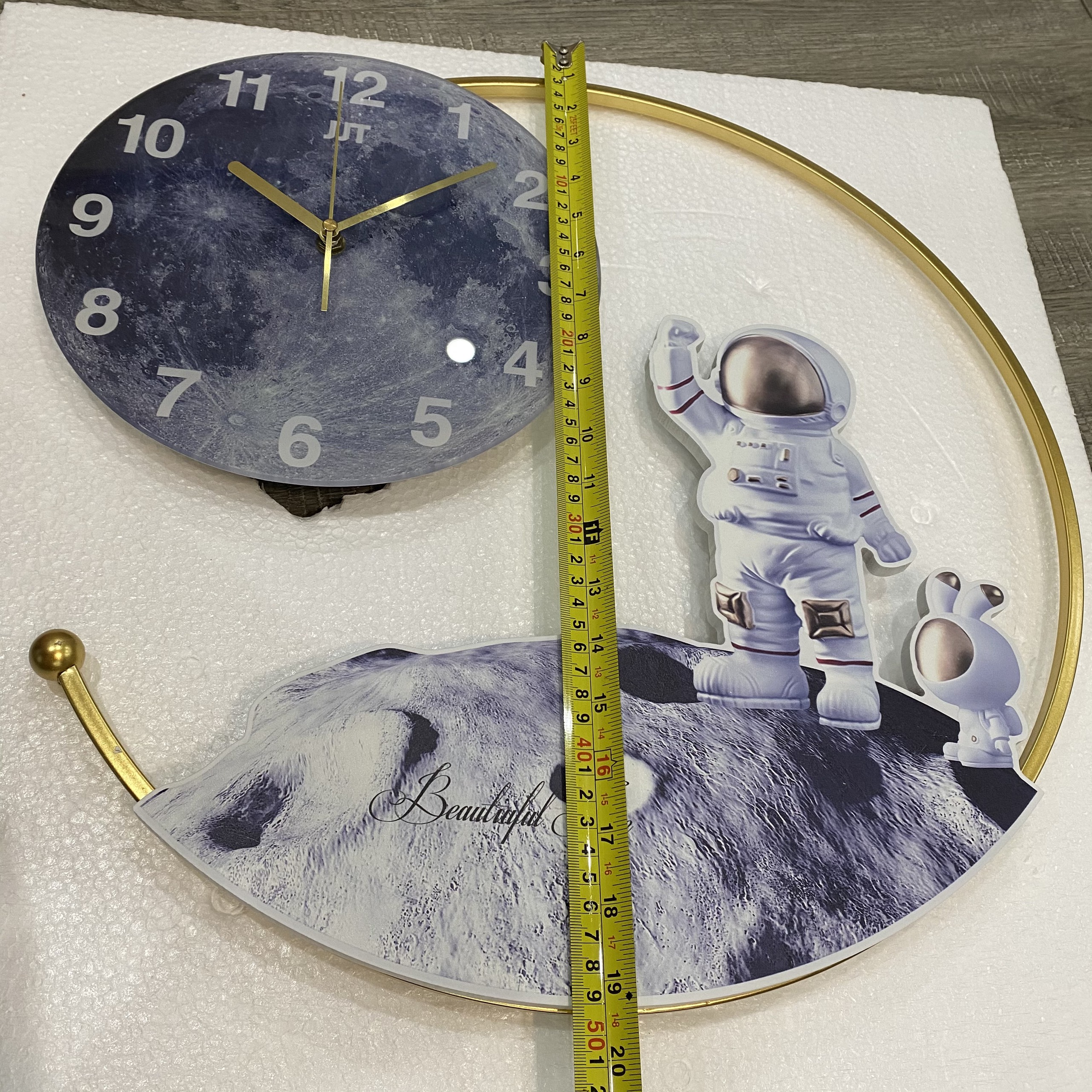Đồng hồ treo tường kim trôi Bắc âu Phi hành gia và mặt trăng JT21144 cho phòng ngủ em bé