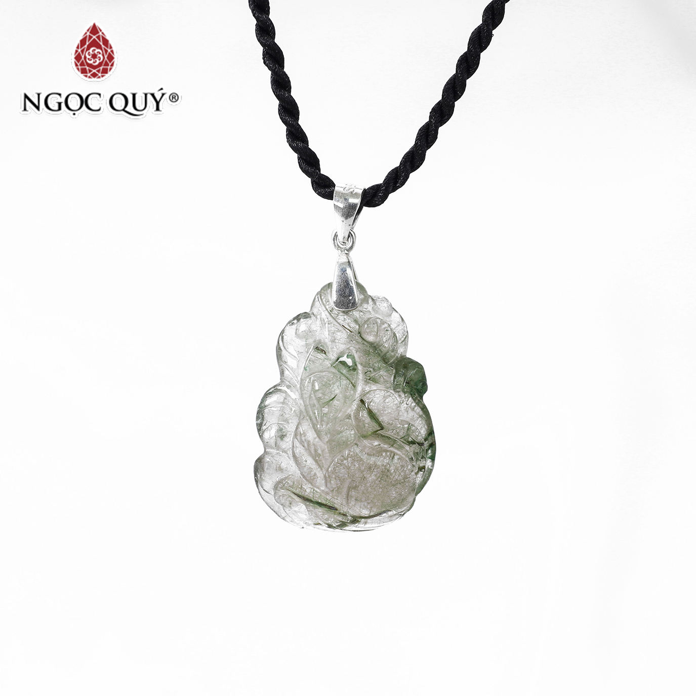 Mặt dây chuyền nữ hoàng hồ ly đá thạch anh tóc xanh rêu 27.5x20x8mm mệnh hỏa, mộc - Ngọc Quý Gemstones