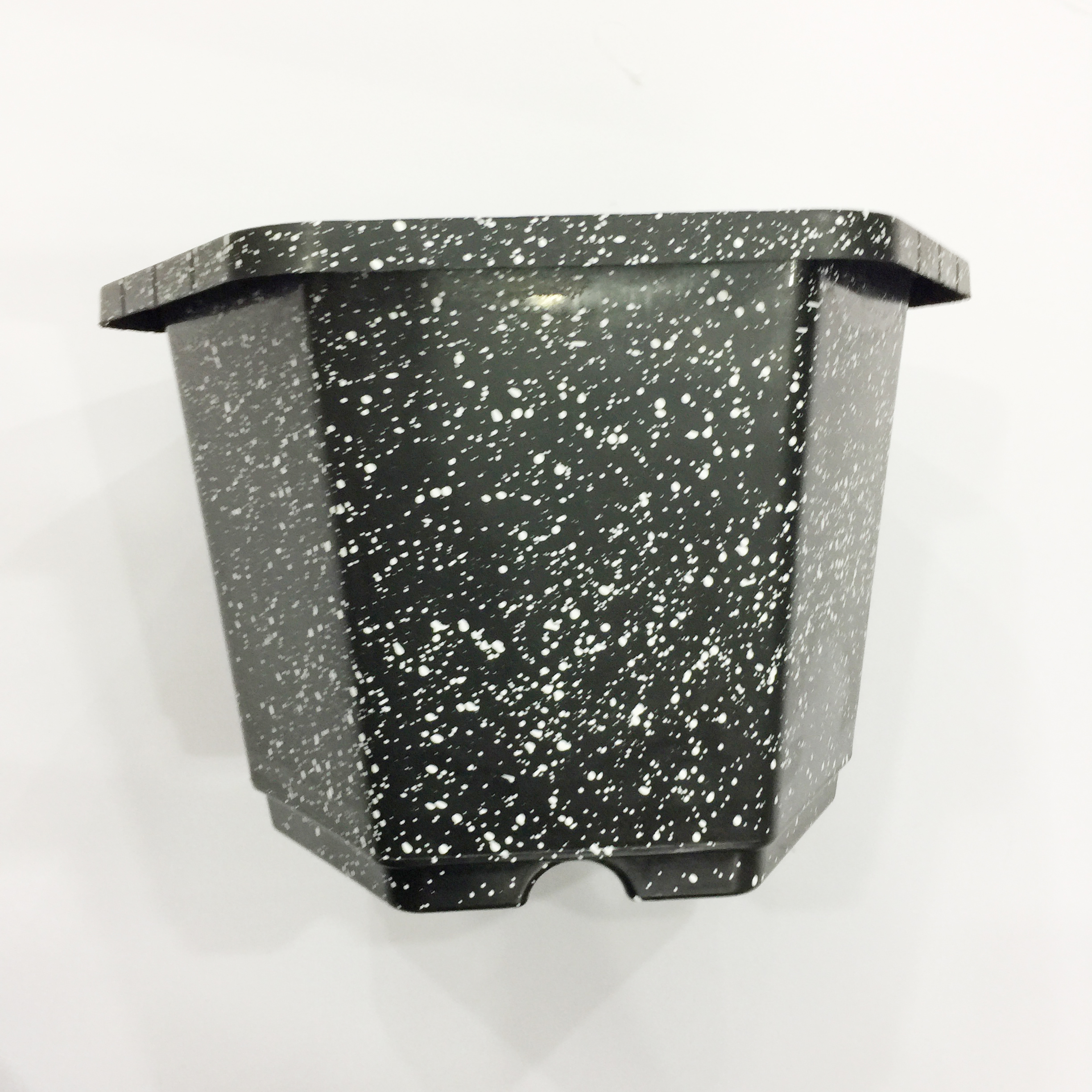 Chậu nhựa trồng cây giả đá màu đen hình lục giác 32cm