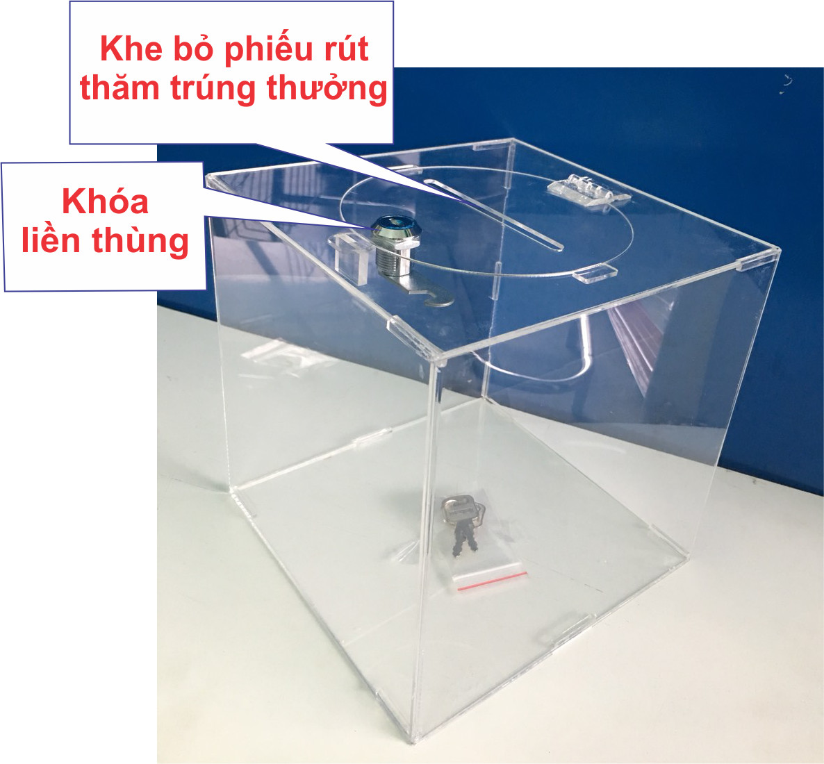 Hòm phiếu rút thăm kt:25x25x25cm ( mica 2mm trong)