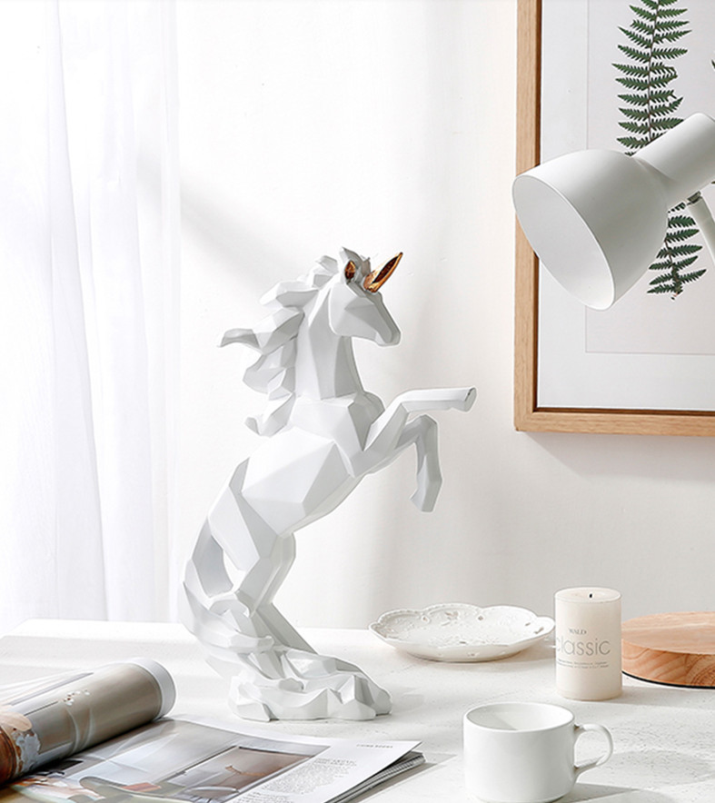 TƯỢNG B&W UNICORNS