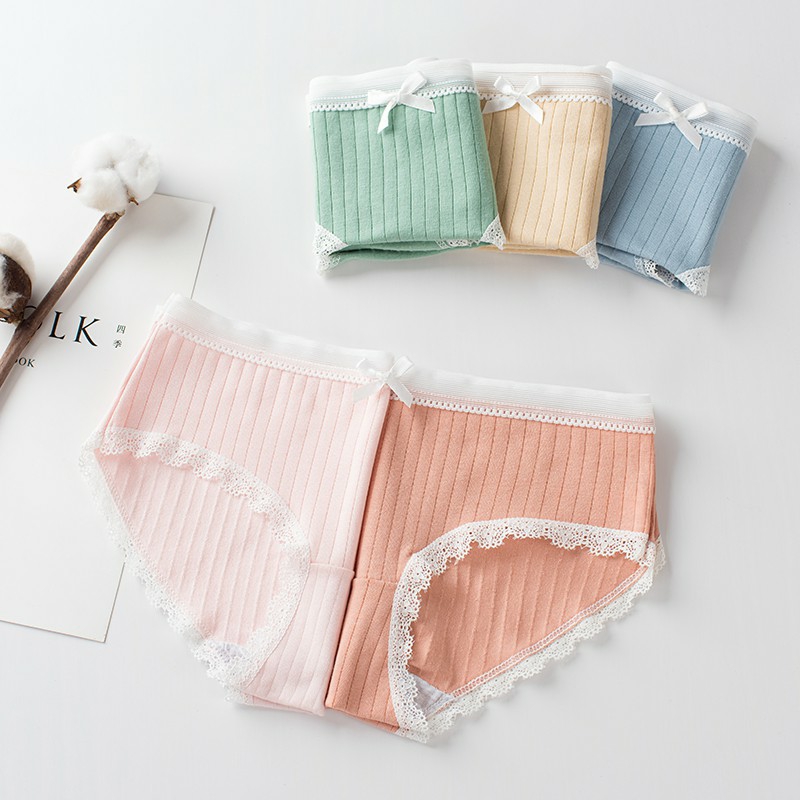 Quần cotton tăm màu trơn viền ren ôm mông cạp lưới đính nơ