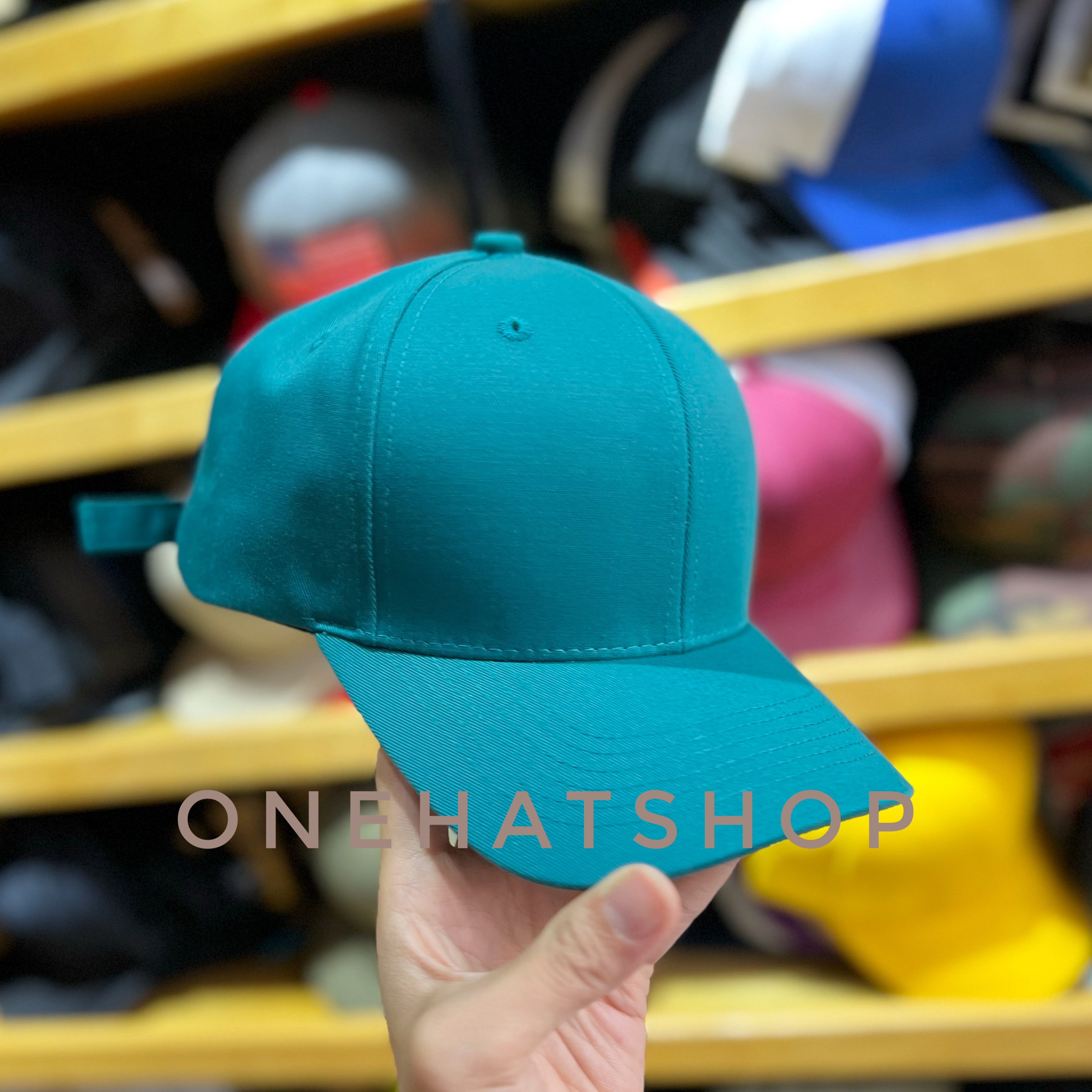 Nón lưỡi trai vành cong Trơn Xanh Lam quai khoá dây Brand One Hat