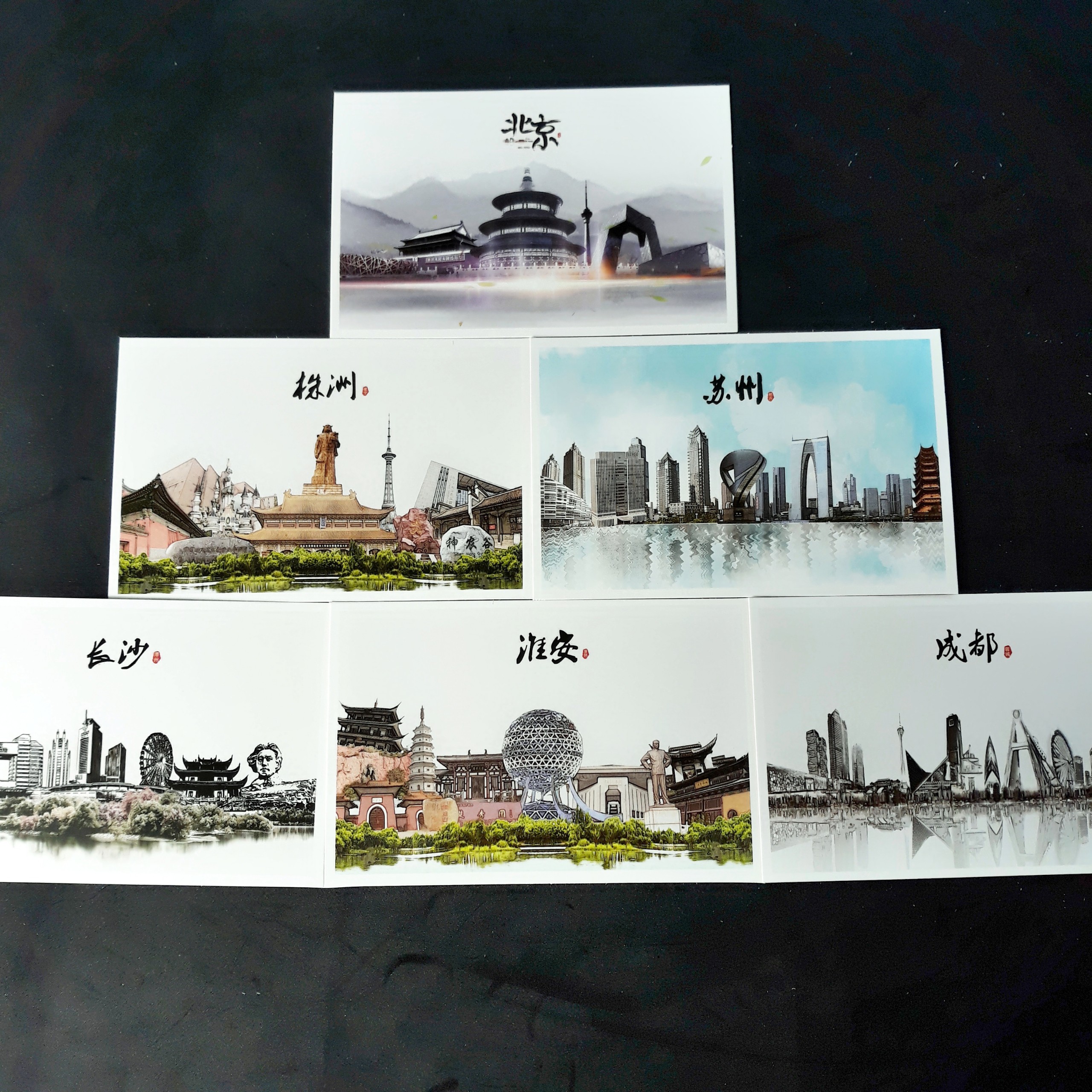 Hộp 36 Post Card Chủ Đề Kỳ Quan Hiện Đại (9.3 x 14.3cm)