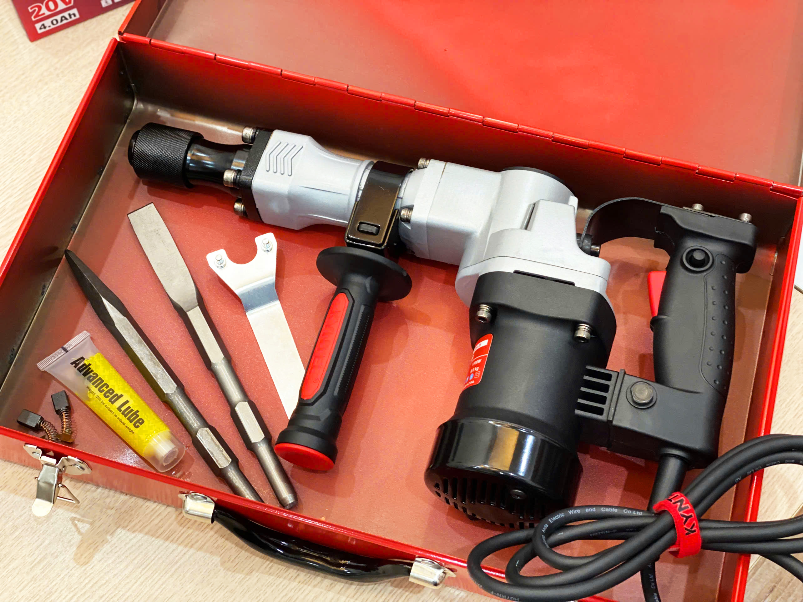 Đục bê tông Kynko Kyntec KT24 chính hãng siêu khỏe mũi KT24 - 35
