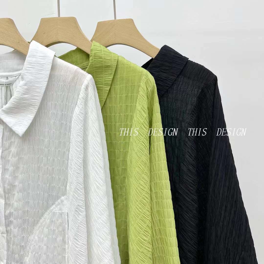 Áo sơ mi cánh dơi