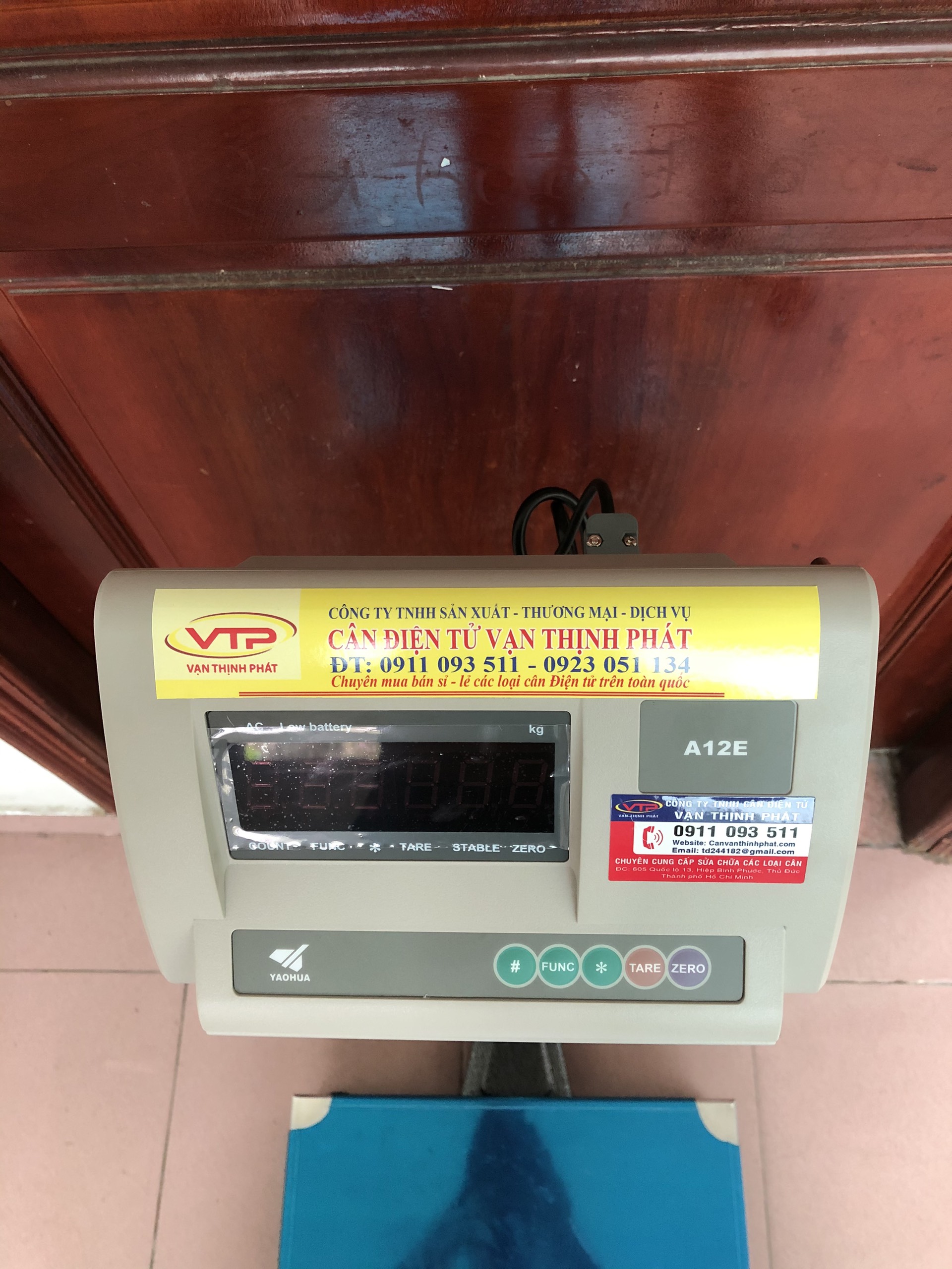Cân Bàn Điện Tử A12E 200 KG